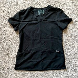 FIGS Casma 3-Pocket Scrub Top